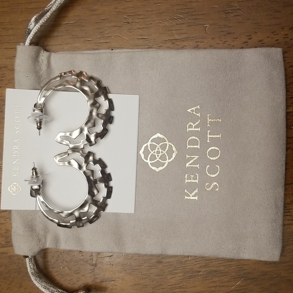 Kendra Scott Silver Shiva Hoop Earrings NWT - Picture 6 of 6